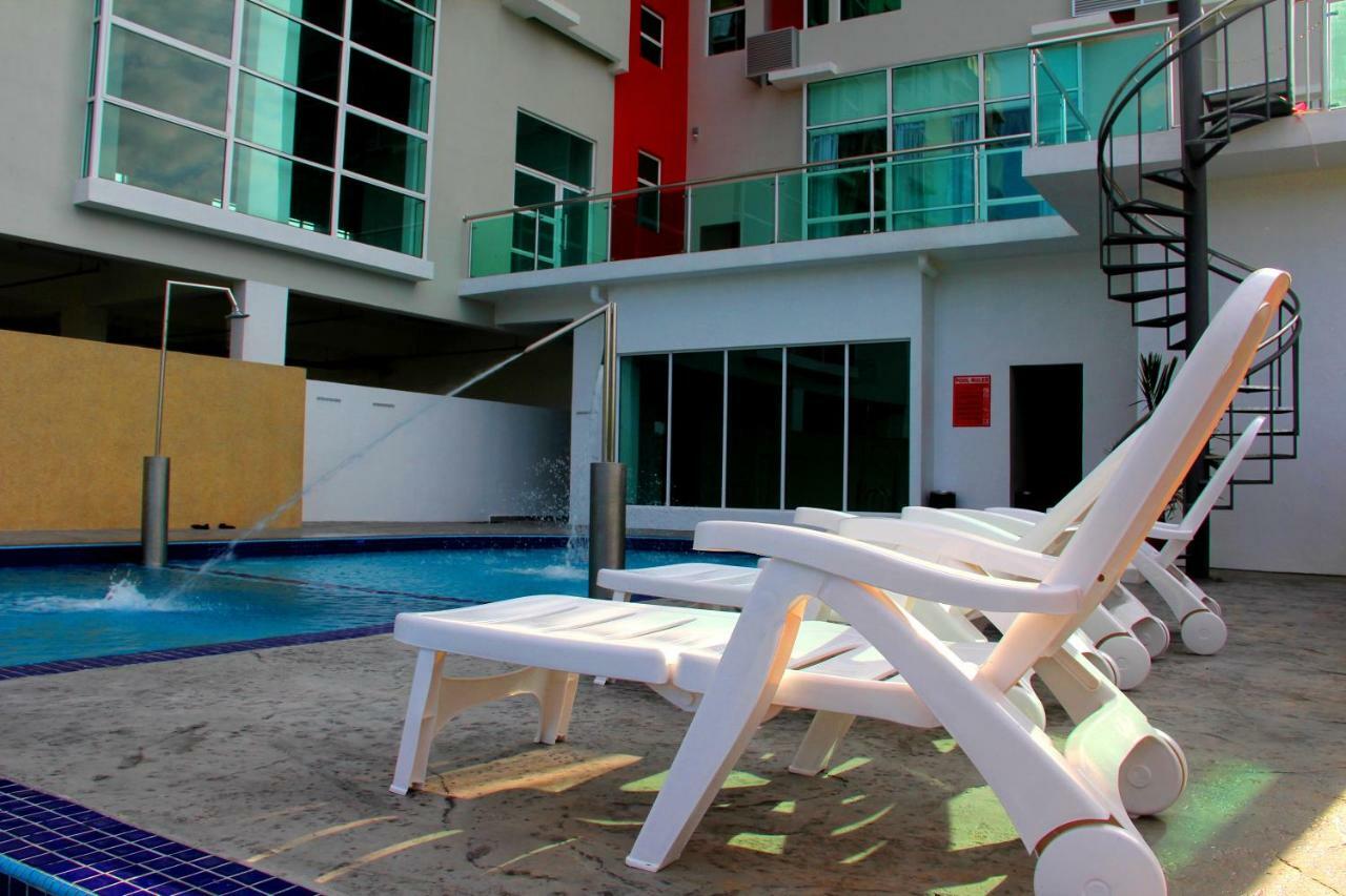 906 Premier Hotel Malacca Esterno foto