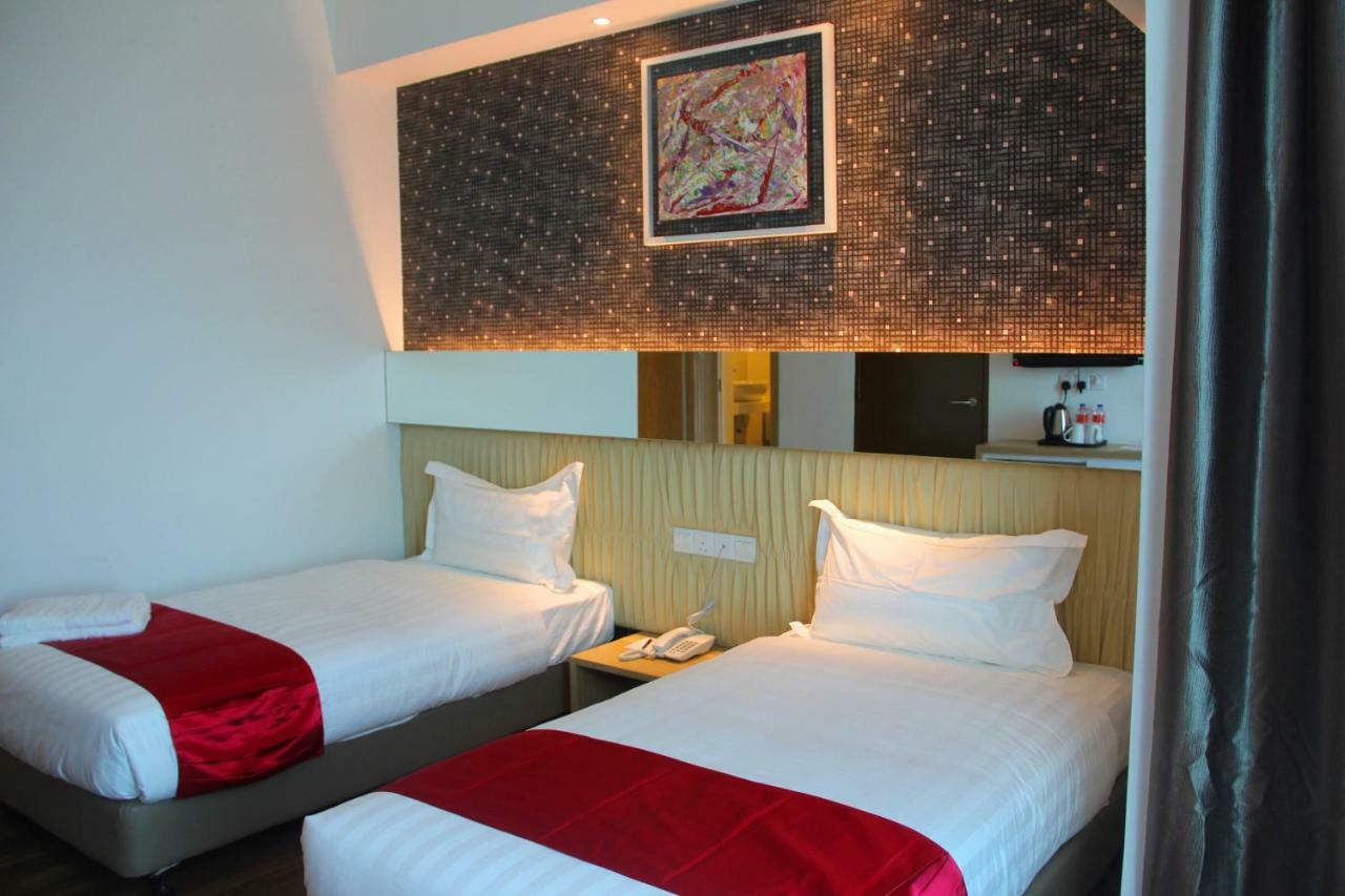 906 Premier Hotel Malacca Esterno foto